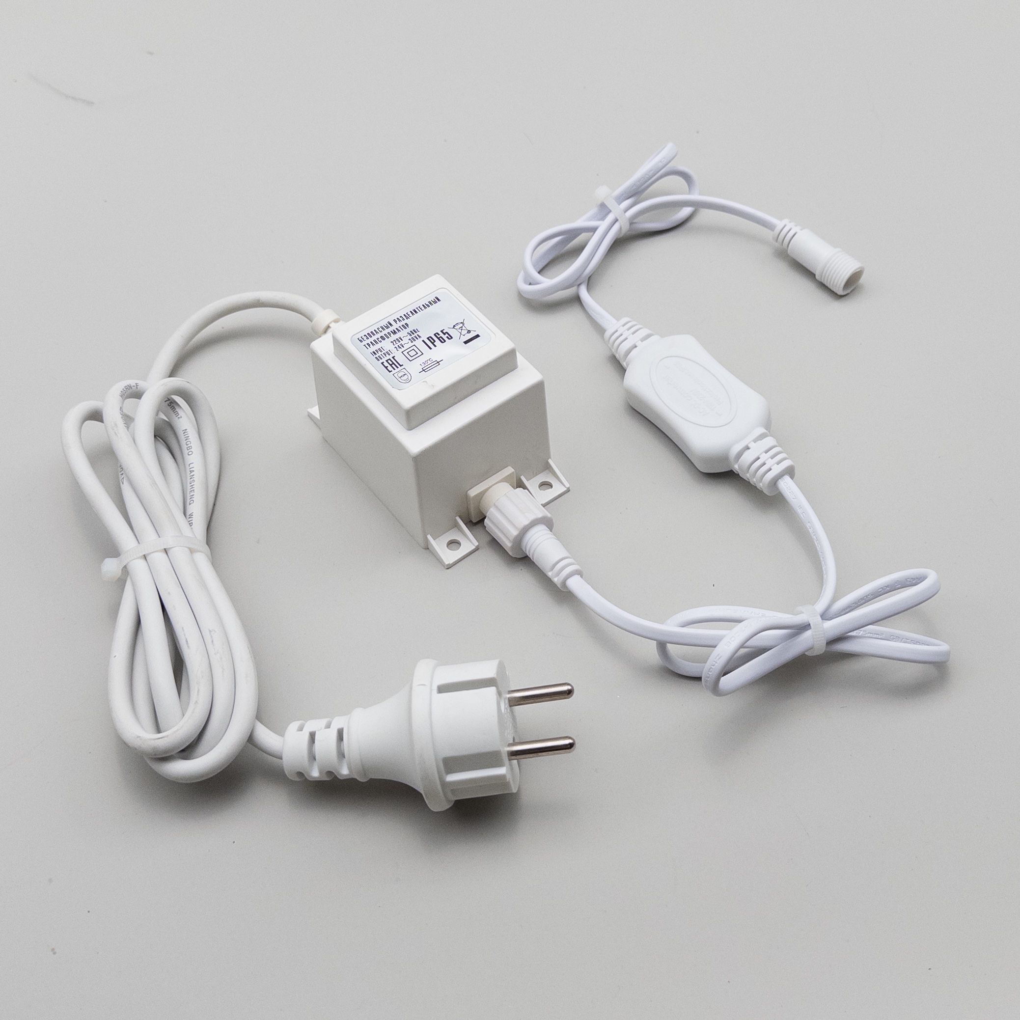 Качественная картинка Трансформатор Laitcom 30W с выпрямителем, 24V (до 600 LED), Каучук