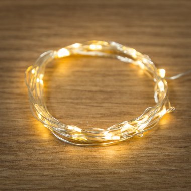 Светодиодная гирлянда Роса Neon-Night, 2м, 20 LED, ПВХ, IP20, 2хCR2032 (в комплекте), теплый белый
