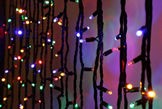 Качественная картинка Светодиодная гирлянда нить Teamprof, 20м, 200 LED, 220 В, IP65, динамика, черный провод, мульти