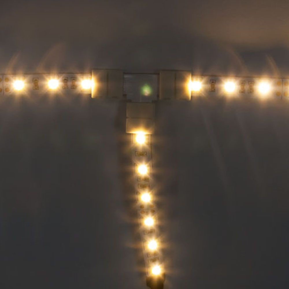 Качественная картинка Комплект Т коннекторов  с соединителем для светодиодной ленты Feron RGB (5050/10мм), LD189