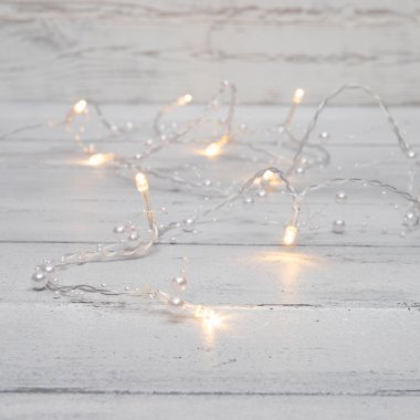 Гирлянда светодиодная Жемчужинки Neon-Night 1,5м, прозр.ПВХ, IP20, 10LED, теп.белый, 2хАА (нет)