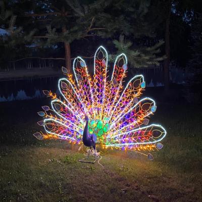 Декоративная 3D Павлин радужный 200 см Neon-Night