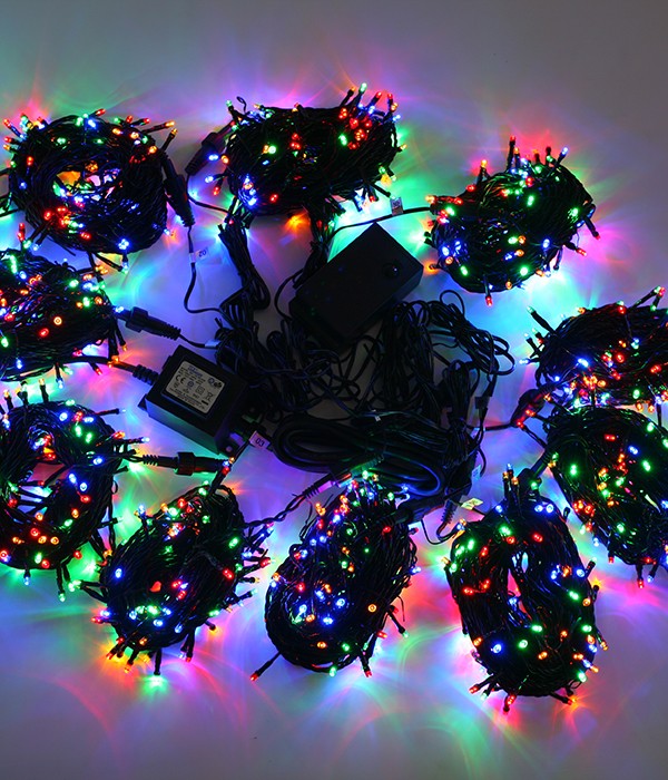 Комплект гирлянды Laitcom, 100 м, 900 led, IP65, 24V, черн. пр., мульти Качественная картинка Комплект гирлянды Laitcom, 100 м, 900 led, IP65, 24V, черн. пр., мульти