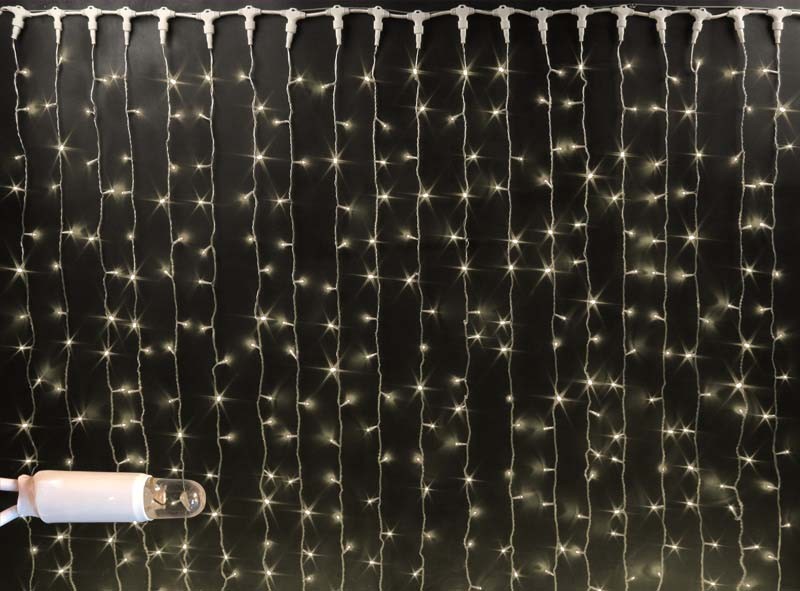 Качественная картинка Светодиодный занавес RichLed, 2*2 м, 220 В, пост.свечение, IP 65, герметичный колпачок, теплый белый