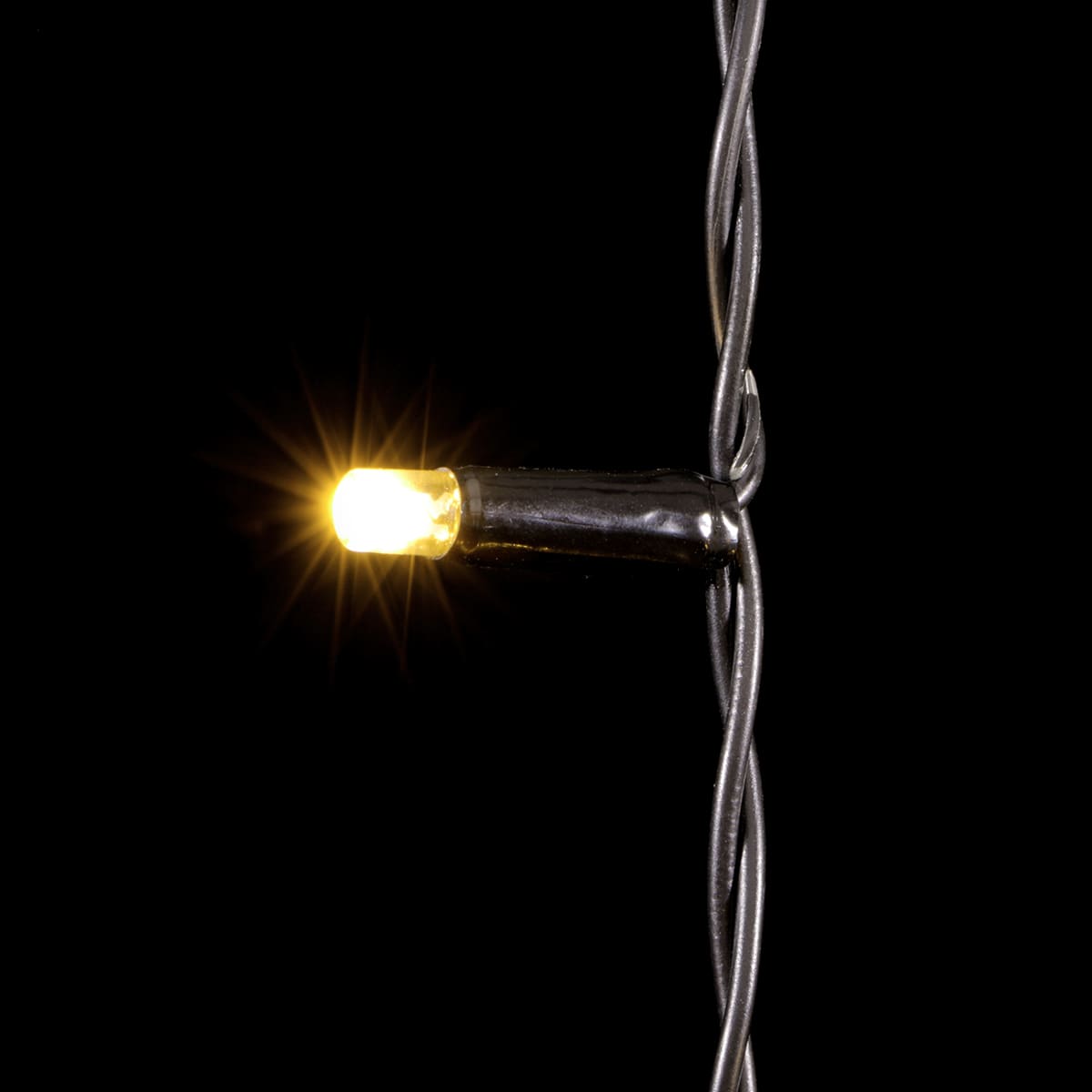 Качественная картинка Светодиодная нить с колпачком Laitcom, 10м, 100 LED, IP65, черный провод ПВХ, шампань