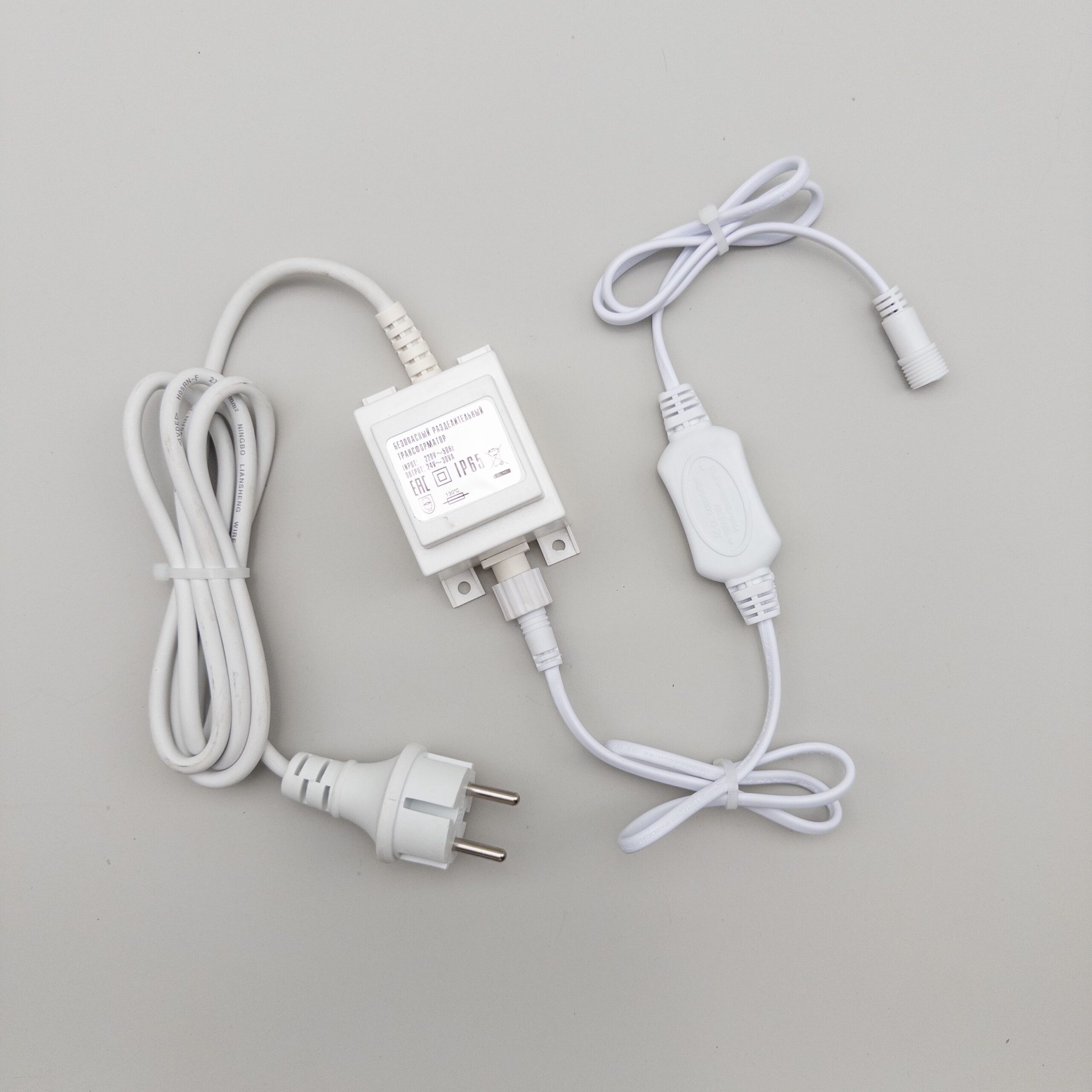 Качественная картинка Трансформатор Laitcom 30W с выпрямителем, 24V (до 600 LED), Каучук