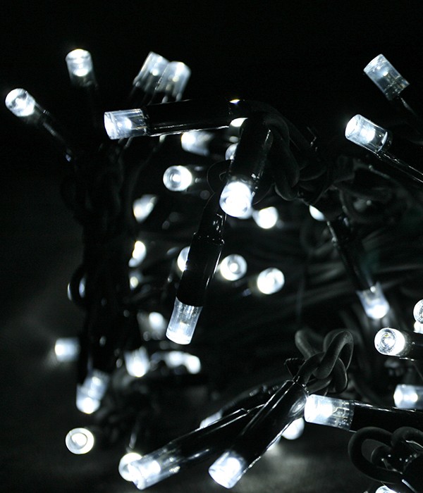 Качественная картинка Светодиодная нить Laitcom, мерцание 100%,  75 LED, IP54, 10м, 220-230V, черн. пр., белый